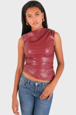 "Classy" leather top red