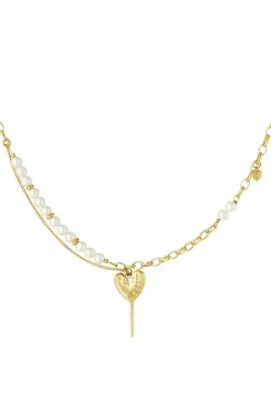 "Pearly" necklace